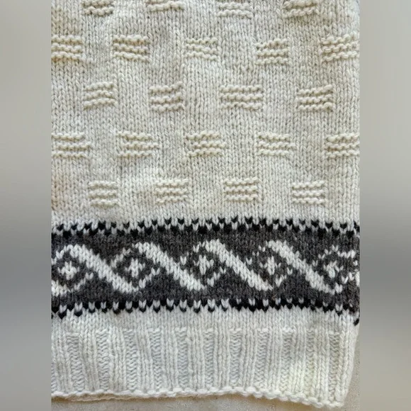 VINTAGE Wool Chunky Heavyweight Hand knit Mohair Fair Isle Cardigan Sweater M - Picture 9 of 9